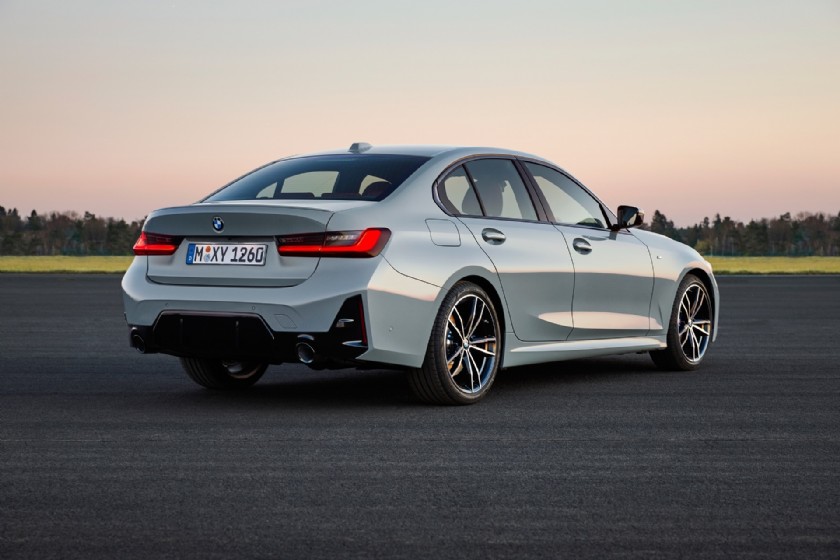 Things to Know About Differences Between Bmw 3.20 and Bmw 5.20
