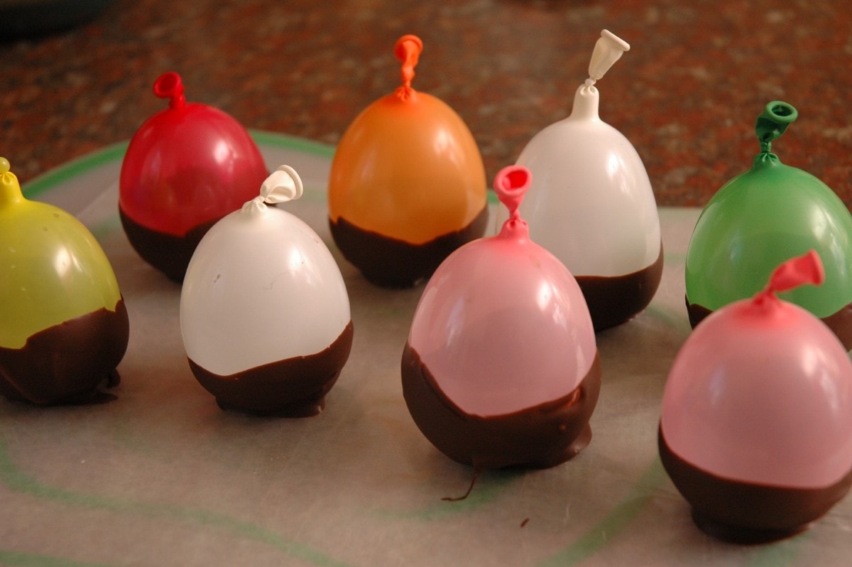Design Chocolate balloon bowls, Yum Create a bowl you can eat