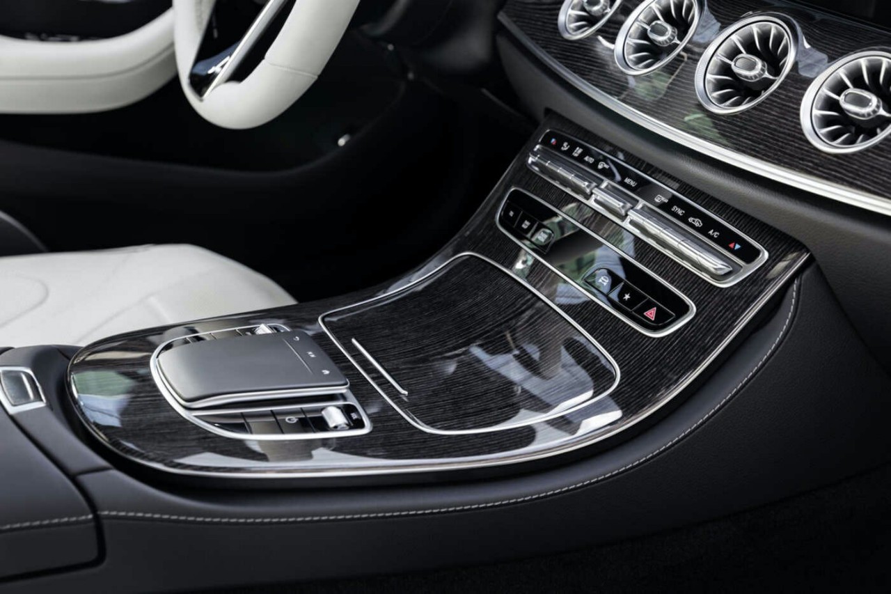 Mercedes Benz CLS class dashboard